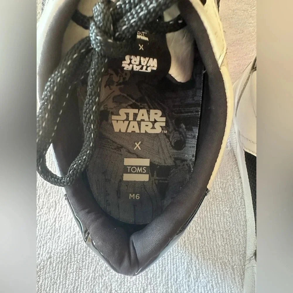 Toms Leandro Star Wars Stormtrooper Mens White Lifestyle Sneakers Shoes - Picture 6 of 11